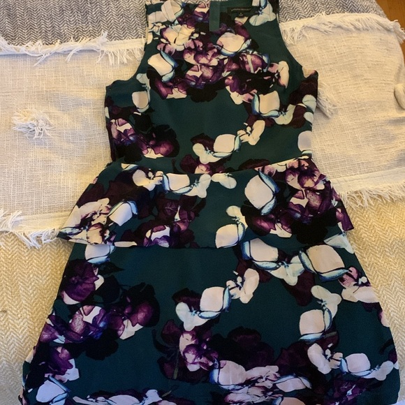 Banana Republic Floral Peplum Dress - Size 8 - Picture 3 of 7